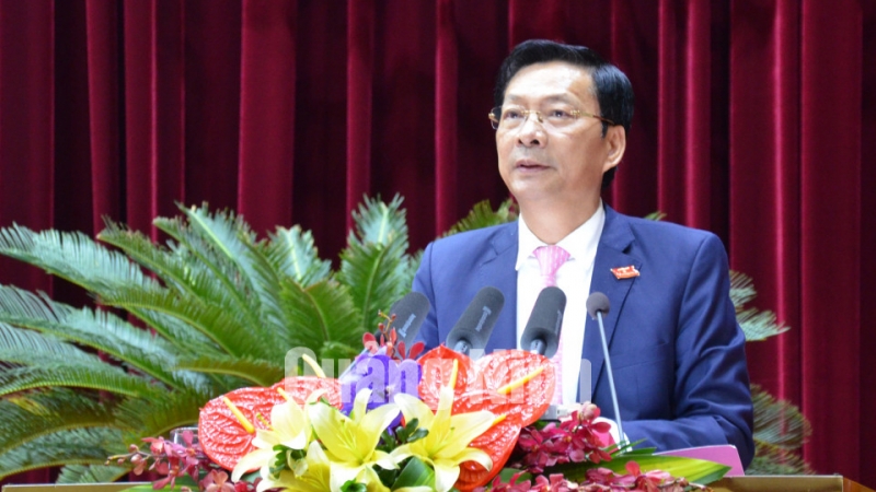 Đồng chí Nguyễn Văn Đọc, Bí thư Tỉnh ủy, Chủ tịch HĐND tỉnh phát biểu khai mạc kỳ họp.