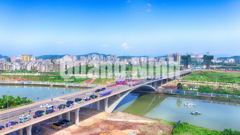 Ngày 13-9-2017, khánh thành cầu Bắc Luân II. Ảnh: Hùng Sơn