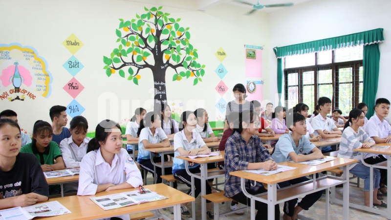 Lớp học tại trường THCS thị trấn Bình Liêu (5-2019). Ảnh: Nguyễn Dung