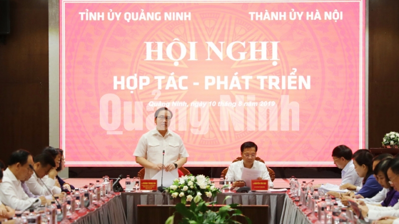 Đồng chí Hoàng Trung Hải, Uỷ viên Bộ Chính trị, Bí thư Thành uỷ Hà Nội phát biểu tại hội nghị (8-2019). Ảnh: Nguyễn Thanh