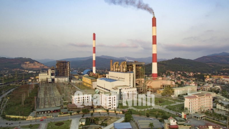 Nhà máy nhiệt điện Uông Bí (2-2016). Ảnh: Đỗ Giang