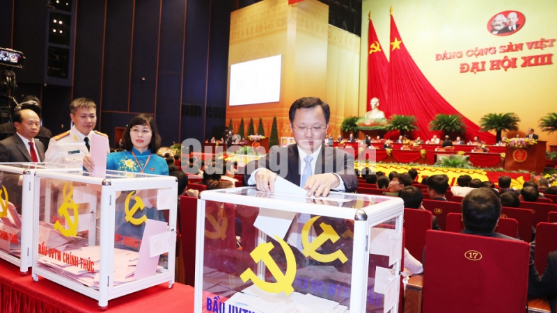 Đồng chí Cao Tường Huy, Phó Chủ tịch Thường trực UBND tỉnh Quảng Ninh bỏ phiếu bầu Ban Chấp hành Trung ương Đảng khoá XIII (1-2021). Ảnh: Đỗ Phương
