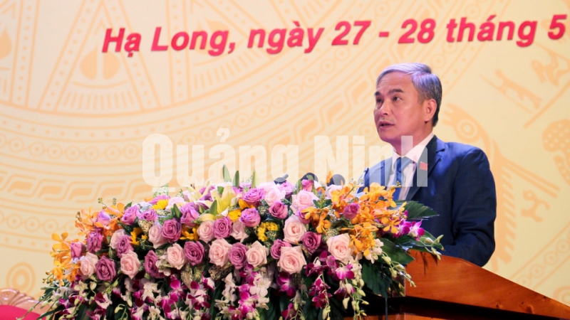 Đồng chí Vũ Anh Tuấn, Bí thư Đảng ủy Than Quảng Ninh trình bày báo cáo chính trị tại Đại hội (5-2020). Ảnh: Thu Chung
