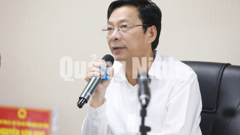 Đồng chí Nguyễn Văn Đọc, Bí thư Tỉnh ủy, Chủ tịch HĐND tỉnh, phát biểu tại cuộc họp (4-2019). Ảnh: Đỗ Phương