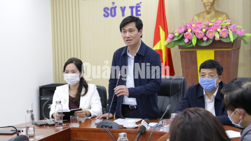Chủ tịch UBND tỉnh Nguyễn Tường Văn phát biểu chỉ đạo tại cuộc họp trực tuyến với các địa phương trong tỉnh (1-2021). Ảnh: Minh Hà