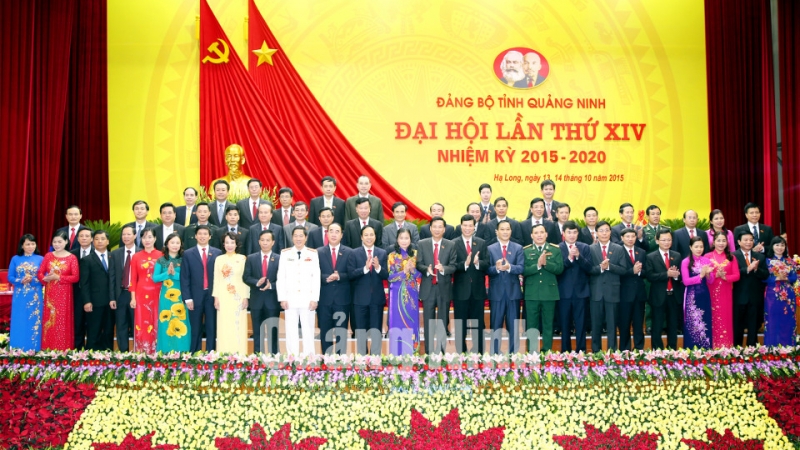 Ban Chấp hành Đảng bộ tỉnh Khóa XIV ra mắt Đại hội