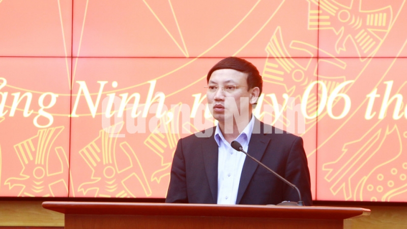 Đồng chí Nguyễn Xuân Ký, Bí thư Tỉnh ủy, Chủ tịch HĐND tỉnh, phát biểu tại hội nghị (2-2020). Ảnh: Mạnh Trường