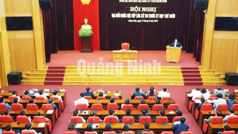 Quang cảnh buổi tiếp xúc cử tri (10-2020). Ảnh: Phạm Minh Chính