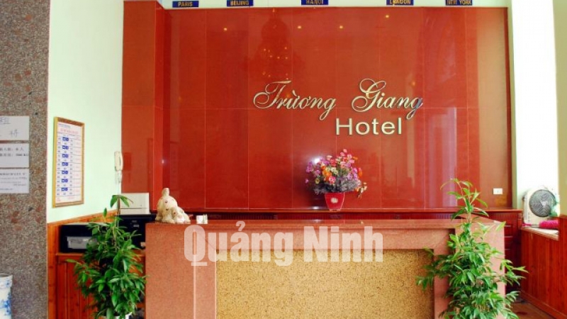 Khách sạn Trường Giang