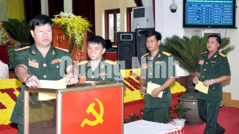 Đại biểu bầu Đoàn đại biểu Đảng bộ Quân sự tỉnh đi dự Đại hội Đảng bộ tỉnh lần thứ XIV gồm 5 đại biểu chính thức và 1 đại biểu dự khuyết.
