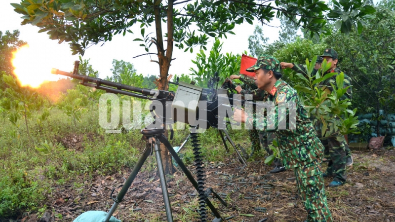 Trung đội súng máy phòng không 12,7mm diễn tập đánh địch đổ bộ đường không (9-2019). Ảnh: Nguyễn Thanh