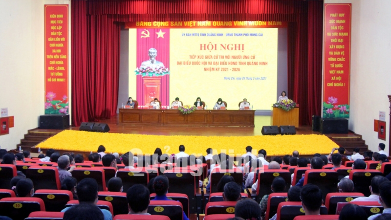 Quang cảnh hội nghị tiếp xúc cử tri TP Móng Cái (5-2021). Ảnh: Thu Chung