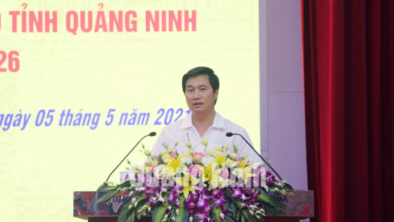 Phó Bí thư Tỉnh ủy, Chủ tịch UBND tỉnh Nguyễn Tường Văn phát biểu tại hội nghị (5-2021). Ảnh: Thu Chung