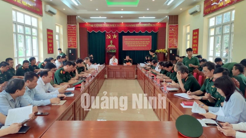 Đoàn công tác làm việc với các cơ quan chức năng của Bộ Quốc phòng, Bộ Tư lệnh BĐBP và các sở, ngành, địa phương liên quan của tỉnh Quảng Ninh (4-2021). Ảnh: Minh Hà