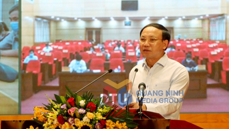 Bí thư Tỉnh ủy Nguyễn Xuân Ký phát biểu tại hội nghị (8-2021). Ảnh: Thu Chung