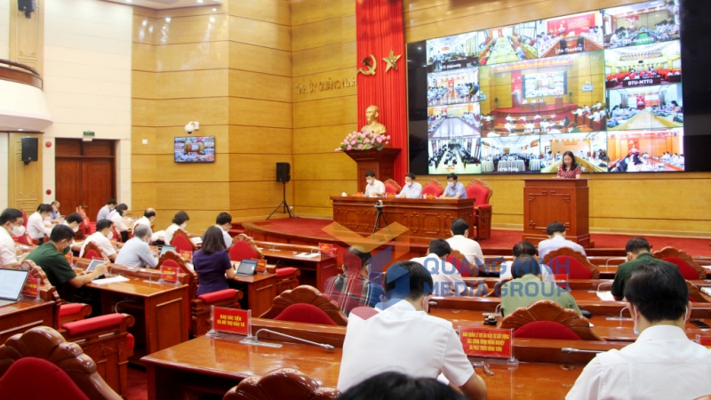 Hội nghị sơ kết 3 năm thực hiện Nghị quyết 11 của Ban Chấp hành Đảng bộ tỉnh (8-2021). Ảnh: Thu Chung