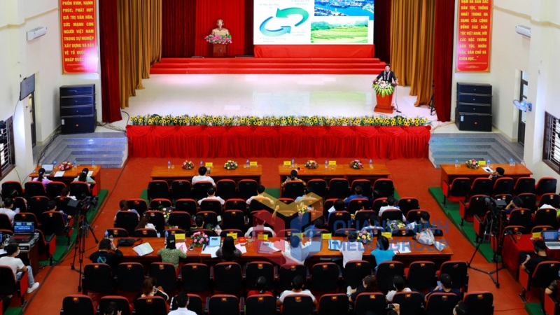 Toàn cảnh Hội thi báo cáo viên, tuyên truyền viên tỉnh Quảng Ninh năm 2021, cụm thi các đảng bộ huyện (8-2021). Ảnh: Hằng Ngần