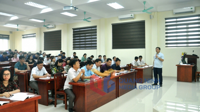 Lớp cao cấp lý luận hành chính tổ chức tại Trường Đào tạo cán bộ Nguyễn Văn Cừ (4-2019). Ảnh: Thu Nguyệt