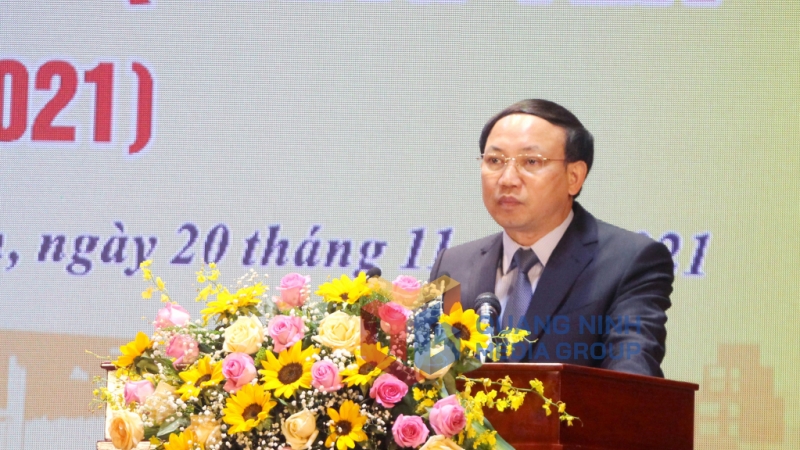 Đồng chí Nguyễn Xuân Ký, Ủy viên Trung ương Đảng, Bí thư Tỉnh ủy, Chủ tịch HĐND tỉnh, phát biểu tại lễ kỷ niệm (11-2021). Ảnh: Thu Chung