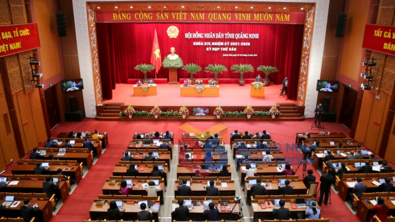 Quang cảnh Kỳ họp.