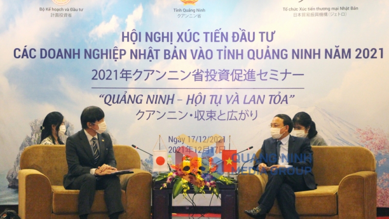 Đồng chí Nguyễn Xuân Ký, Ủy viên Trung ương Đảng, Bí thư Tỉnh ủy, Chủ tịch HĐND tỉnh, phát biểu tại buổi tiếp (12-2021). Ảnh: Thu Chung