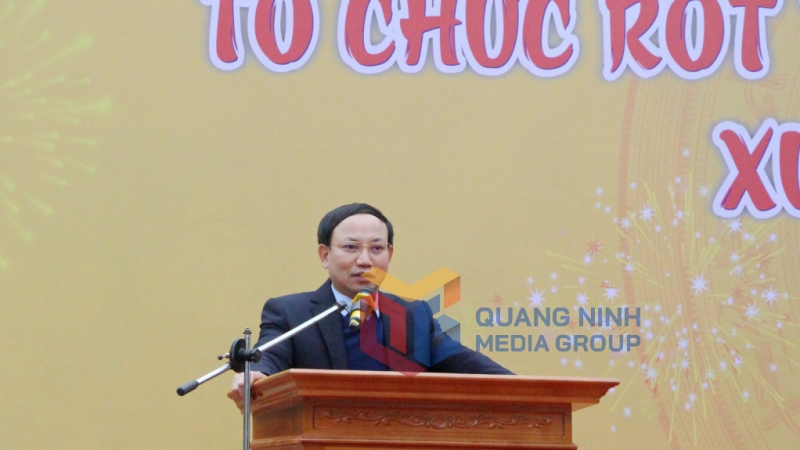 Đồng chí Nguyễn Xuân Ký, Ủy viên Trung ương Đảng, Bí thư Tỉnh ủy, Chủ tịch HĐND tỉnh, phát biểu tại buổi lễ (2-2022). Ảnh: Thu Chung