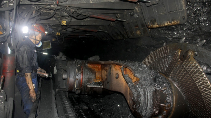 Khai thác than tại Công ty CP Than Mông Dương (4-2022). Ảnh: Hoàng Yến