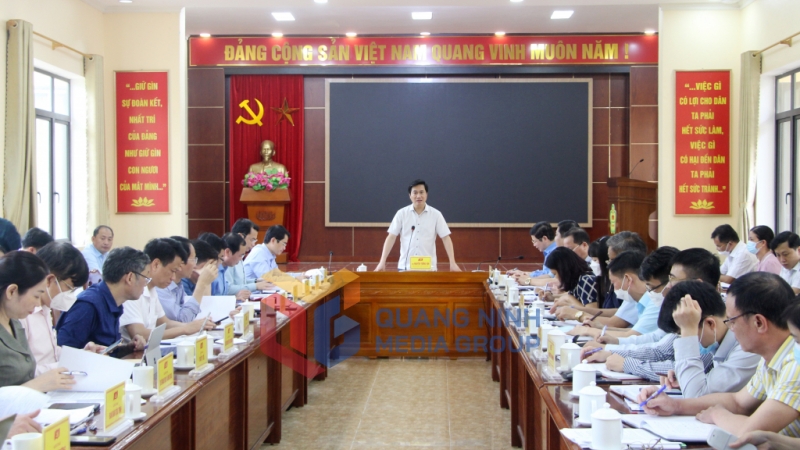 Đồng chí Nguyễn Tường Văn, Chủ tịch UBND tỉnh phát biểu kết luận buổi làm việc với huyện Ba Chẽ (5-2022). Ảnh: Thu Chung