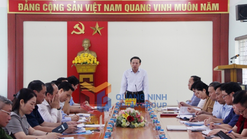 Đồng chí Nguyễn Xuân Ký, Bí thư Tỉnh ủy, Chủ tịch HĐND tỉnh, kết luận tại buổi làm việc với huyện Bình Liêu (6-2022). Ảnh