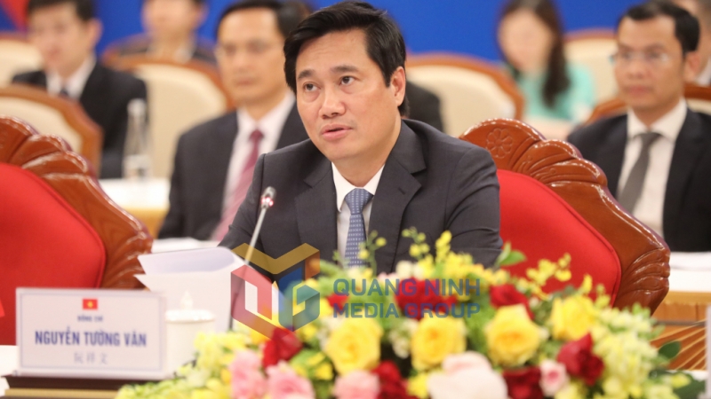 Đồng chí Nguyễn Tường Văn, Phó Bí thư, Chủ tịch UBND tỉnh Quảng Ninh phát biểu tại Hội nghị (6-2022). Ảnh: Đỗ Phương