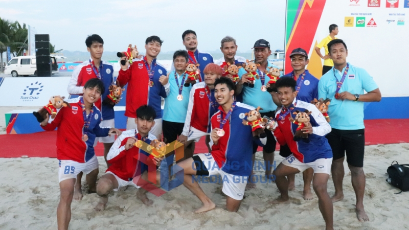 Kết thúc các trận đấu bóng ném tranh tài đội tuyển bóng ném bãi biển nam Thái Lan giành đạt huy chương đồng cho những nỗ lực, cố gắng của cả đội tuyển.
