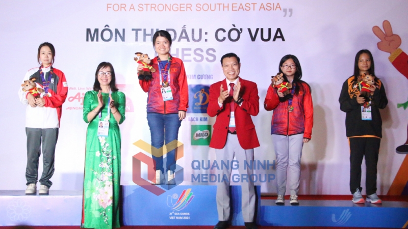 Kỳ thủ Phạm Lê Thảo Nguyên xuất sắc đoạt huy chương vàng nội dung cờ nhanh cá nhân.