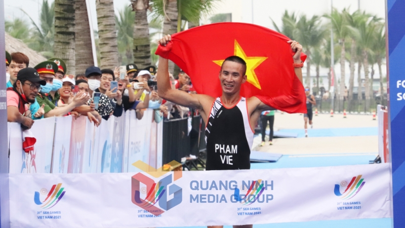 Với sự xuất sắc và tinh thần thi đấu sắt đá, Phạm Tiến Sản đã về đích đầu tiên, mang về tấm huy chương vàng quý giá cho đội tuyển Việt Nam