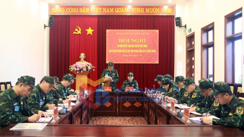 Hội nghị của Đảng ủy Sở Giao thông - Vận tải ra nghị quyết lãnh đạo chuyển hoạt động của Sở vào tình trạng khẩn cấp về quốc phòng (11-2022). Ảnh: Thu Chung