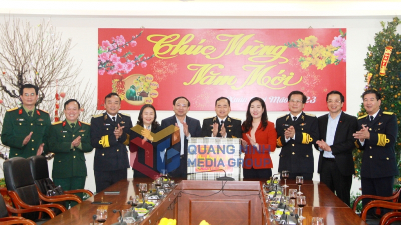 Tỉnh Quảng Ninh thăm, chúc Tết Bộ Tư lệnh Quân chủng Hải quân (1-2023). Ảnh: Thu Chung