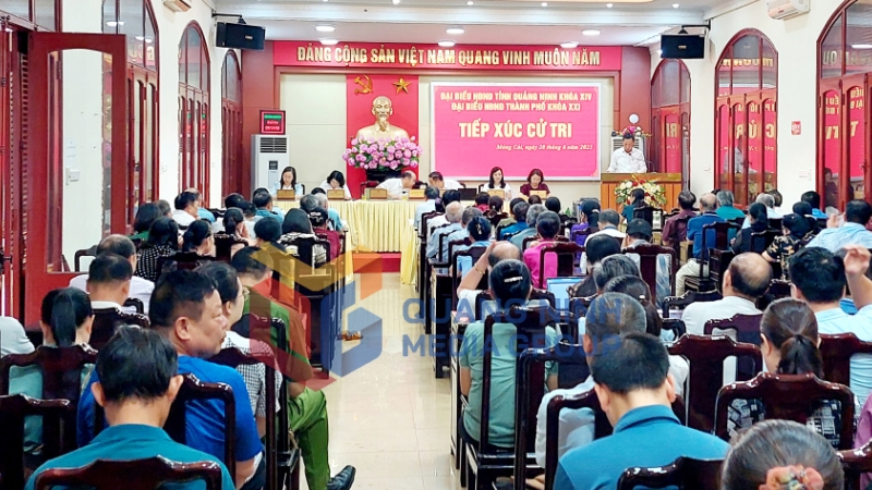 Quang cảnh Hội nghị tiếp xúc cử tri (6-2023). Ảnh Hữu Việt