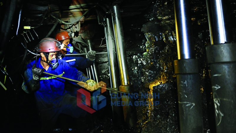 Công ty Than Uông Bí sử dụng giàn mềm GM 2030 của Công ty Cơ khí Mạo Khê trong sản xuất than (8-2023). Ảnh: Hoàng Yến