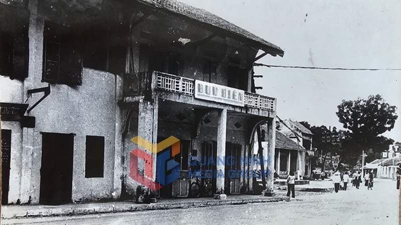 Bưu điện Hòn Gai (nay là vị trí Bưu điện tỉnh Quảng Ninh) từng là trụ sở của Việt Minh sau khi ta giành chính quyền ở Hòn Gai ngày 24-8-1945. Ảnh: Tư liệu Bảo tàng tỉnh Quảng Ninh