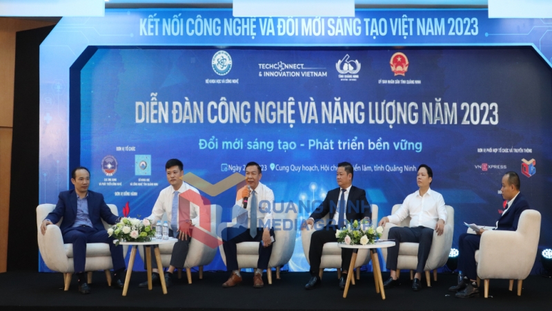 Tọa đàm trao đổi về giải pháp và chính sách hỗ trợ của Việt Nam trong nghiên cứu ứng dụng công nghệ năng lượng. Ảnh: Hoàng Quỳnh