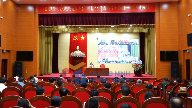 Quang cảnh buổi tiếp xúc cử tri tại TP Hạ Long (10-2023). Ảnh: Nguyễn Thanh
