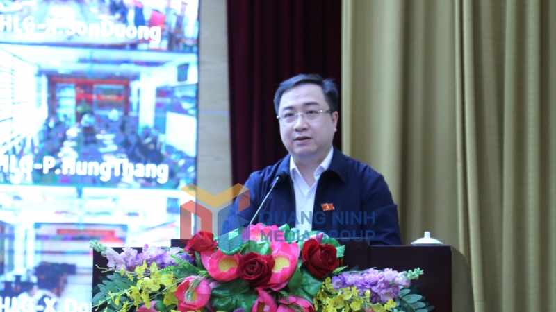2023-11_Đồng chí Đặng Xuân Phương, Phó Bí thư Tỉnh ủy, ĐBQH tỉnh phát biểu tại buổi tiếp xúc. Ảnh: Thu Chung