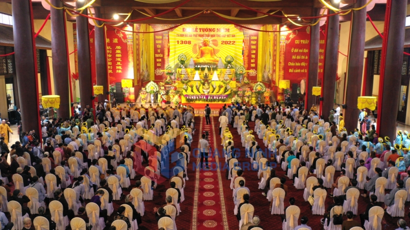 Quang cảnh Đại lễ tưởng niệm 714 năm Đức vua - Phật hoàng Trần Nhân Tông nhập niết bàn (11-2022). Ảnh: Việt Anh