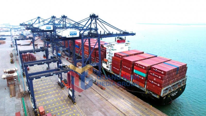 Chuyến tàu đầu tiên của hãng tàu ZIM vận chuyển 953 container đến Cảng CICT Cái Lân (2-2024). Ảnh: Quốc Thắng