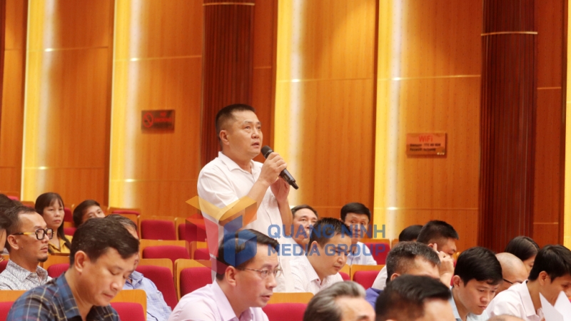 Đại diện doanh nghiệp, HTX phát biểu, nêu đề xuất, kiến nghị (6-2023). Ảnh: Thu Chung