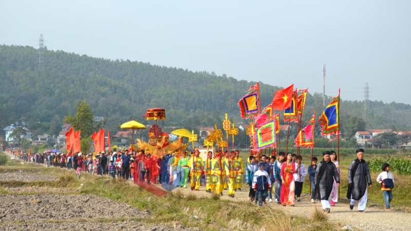 Lễ hội đại kỳ phúc đình nghè Vạn Yên phường Việt Hưng (3-2024). Ảnh: Phạm Học