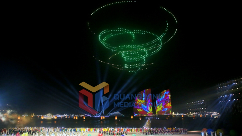 Màn trình diễn Drone light là màn cuối cùng khép lại chương trình nghệ thuật đặc sắc của Carnaval Hạ Long 2024.