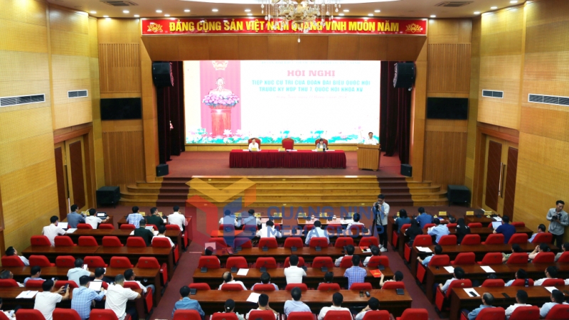 Quang cảnh buổi tiếp xúc cử tri (5-2024). Ảnh: Thu Chung