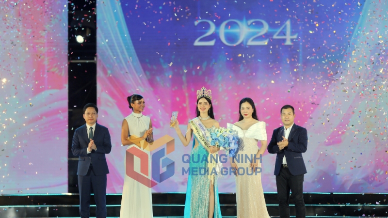 2024-07_ Vòng Chung kết cuộc thi Hoa hậu Du lịch Việt Nam 2024 - Phạm Thị Ngọc Quỳnh giành vương miện ngôi vị hoa hậu của Cuộc thi Hoa hậu Du lịch Việt Nam 2024. Ảnh: Minh Hà
