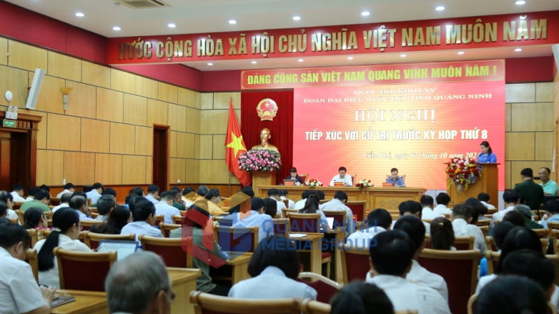 Quang cảnh buổi tiếp xúc cử tri (10-2024). Ảnh: Thu Chung