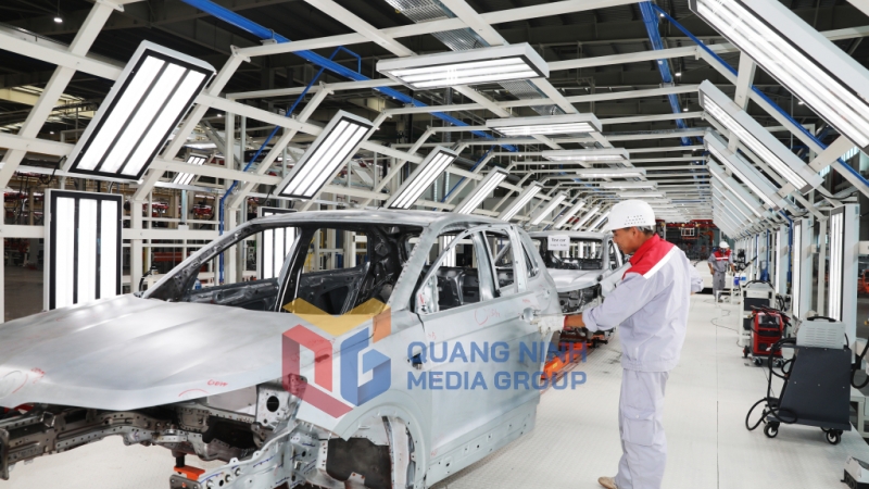 2024-10_Dây chuyền lắp ráp xe ô tô thương hiệu Skoda của Nhà máy ô tô Thành Công Việt Hưng. Ảnh: Mạnh Trường